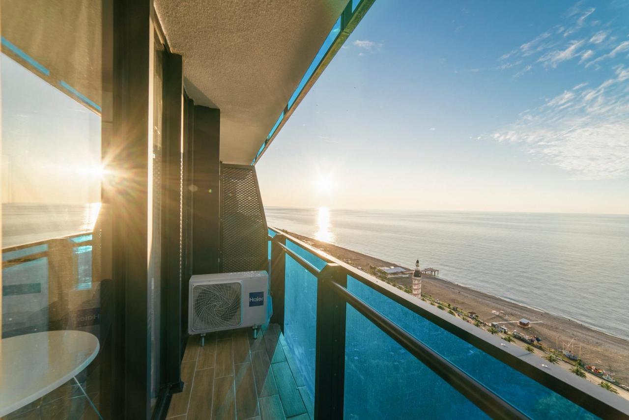 Gc Apartments Батуми Экстерьер фото